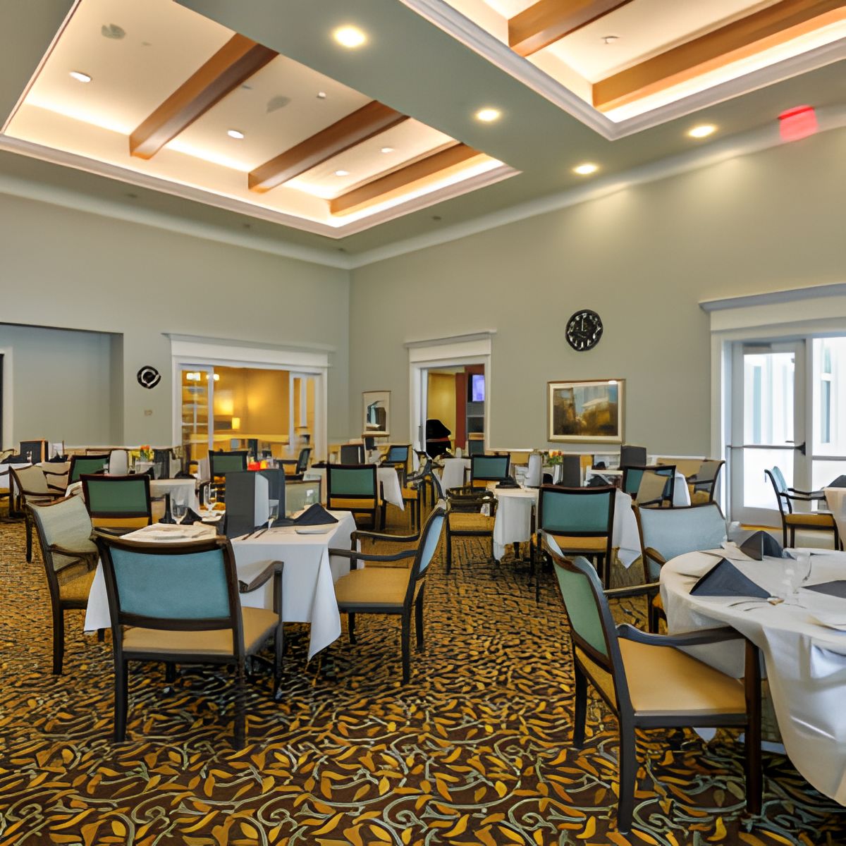 Discovery Village At Palm Beach Gardens 4