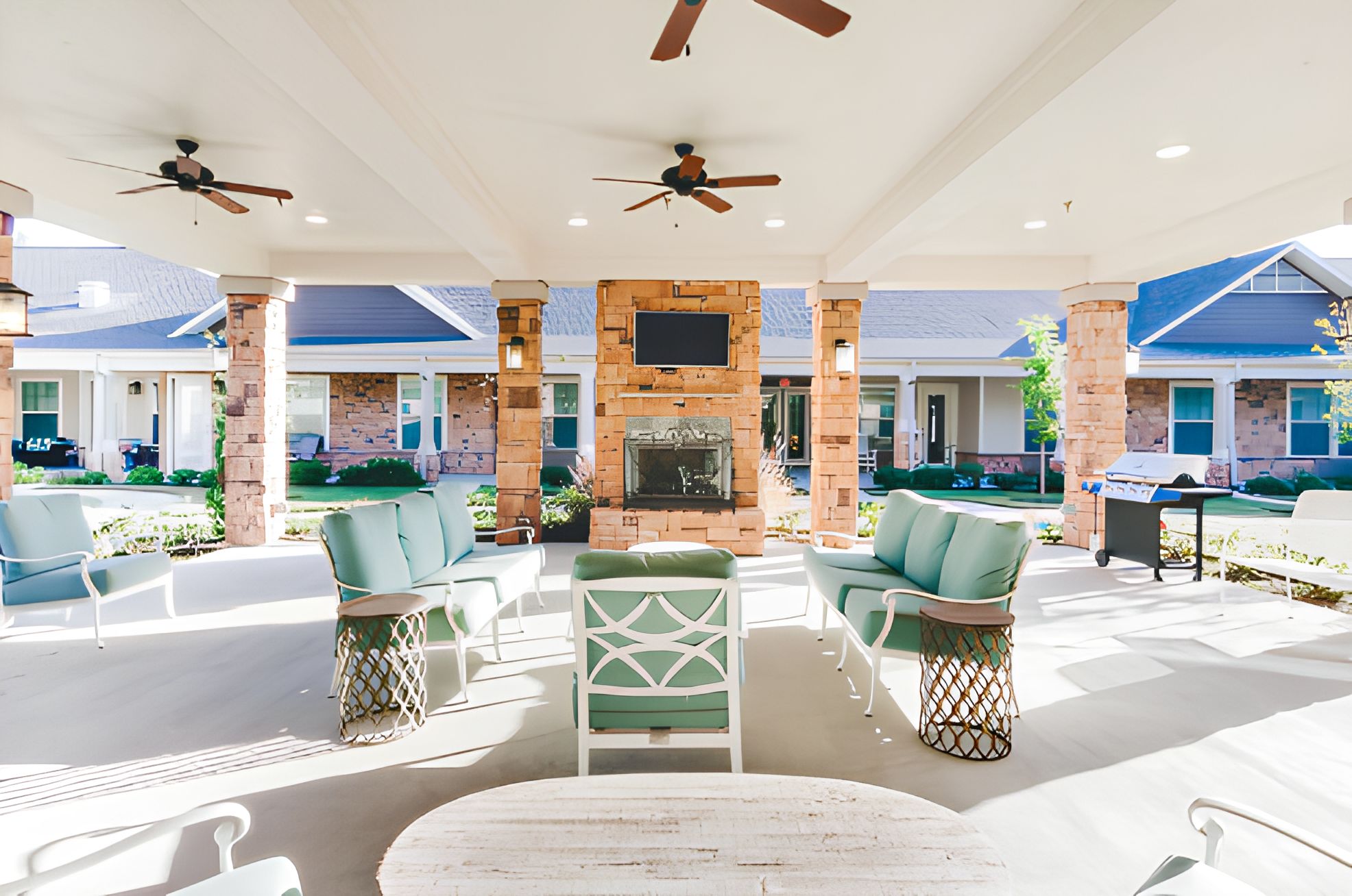 Wood Glen Court Assisted Living 3