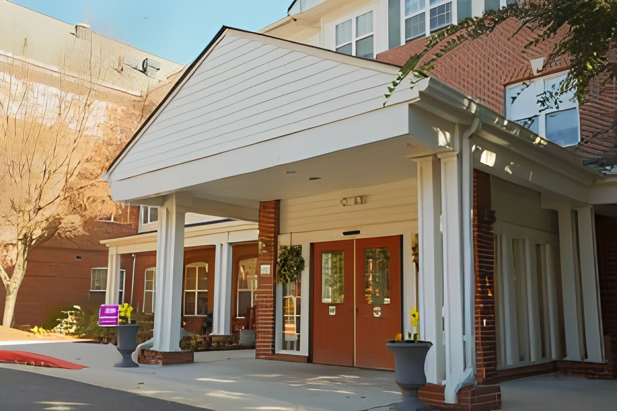 Charter Senior Living Of Towson 4