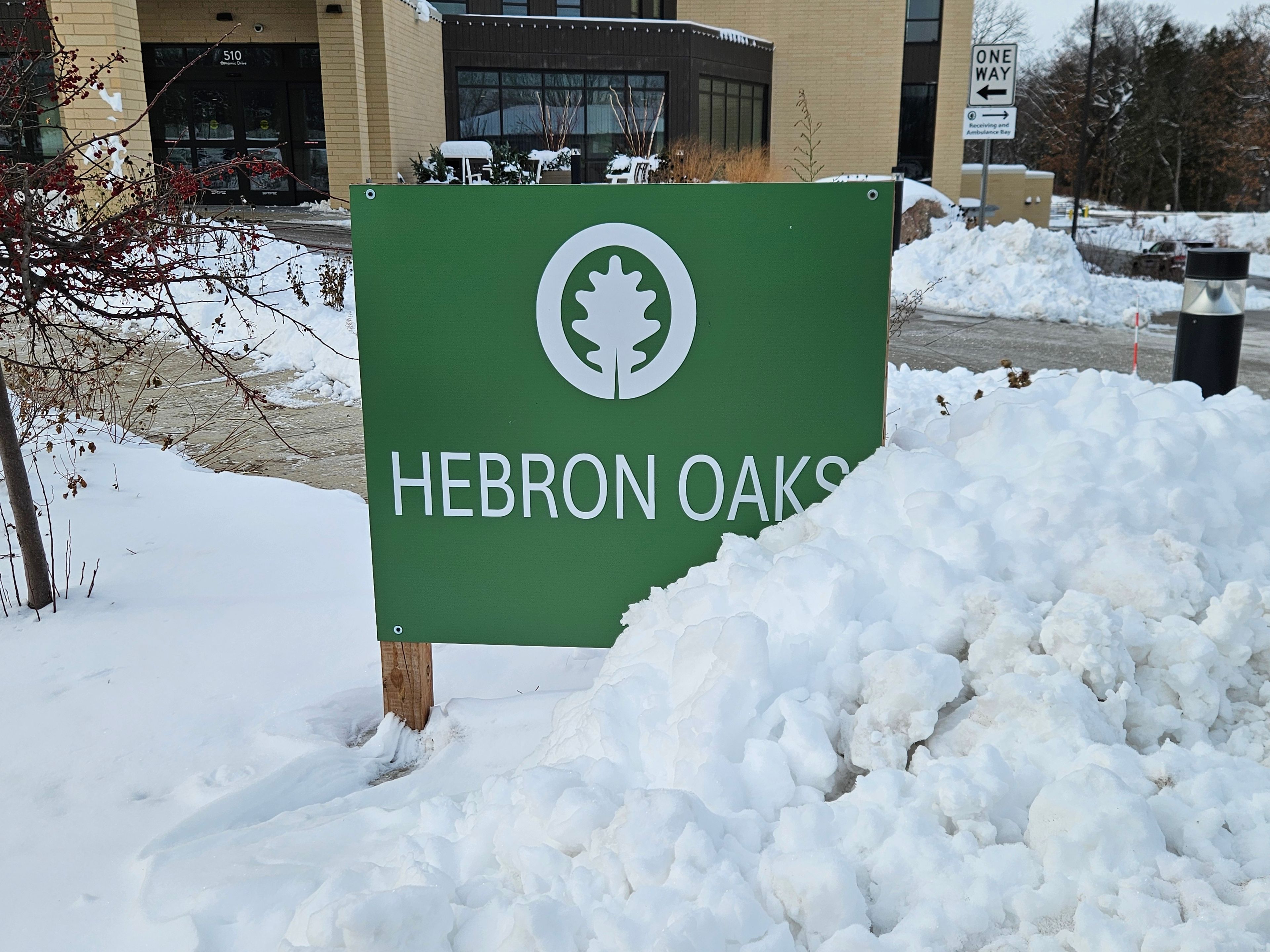 Hebron Oaks Skilled Nursing & Rehabilitation Center 2