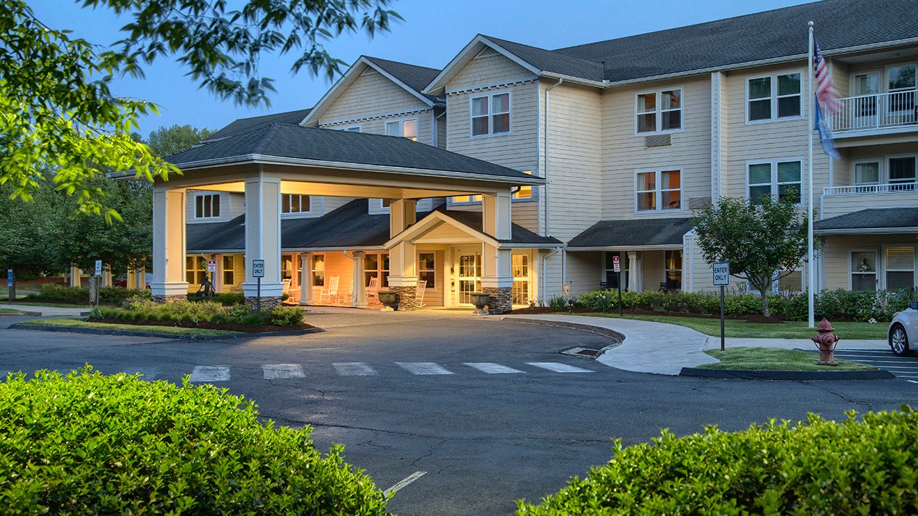 Holiday White Oaks 1