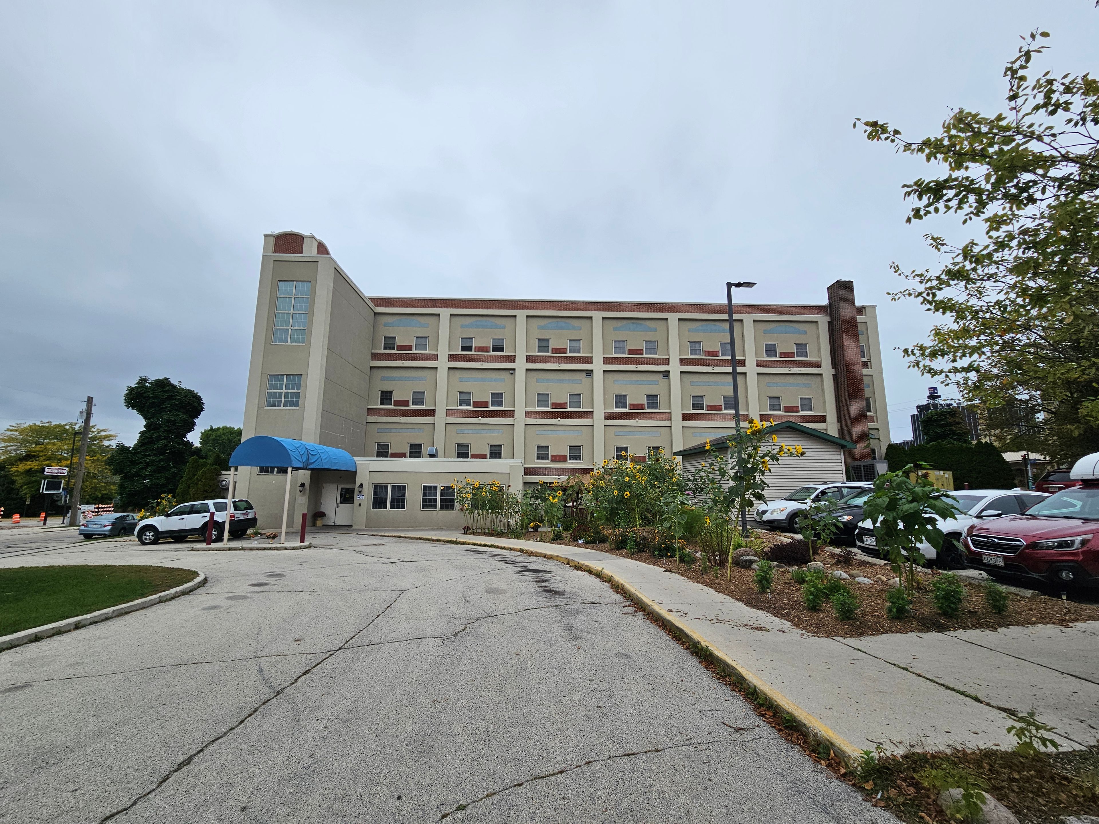 Golden Harbor in Sheboygan 4