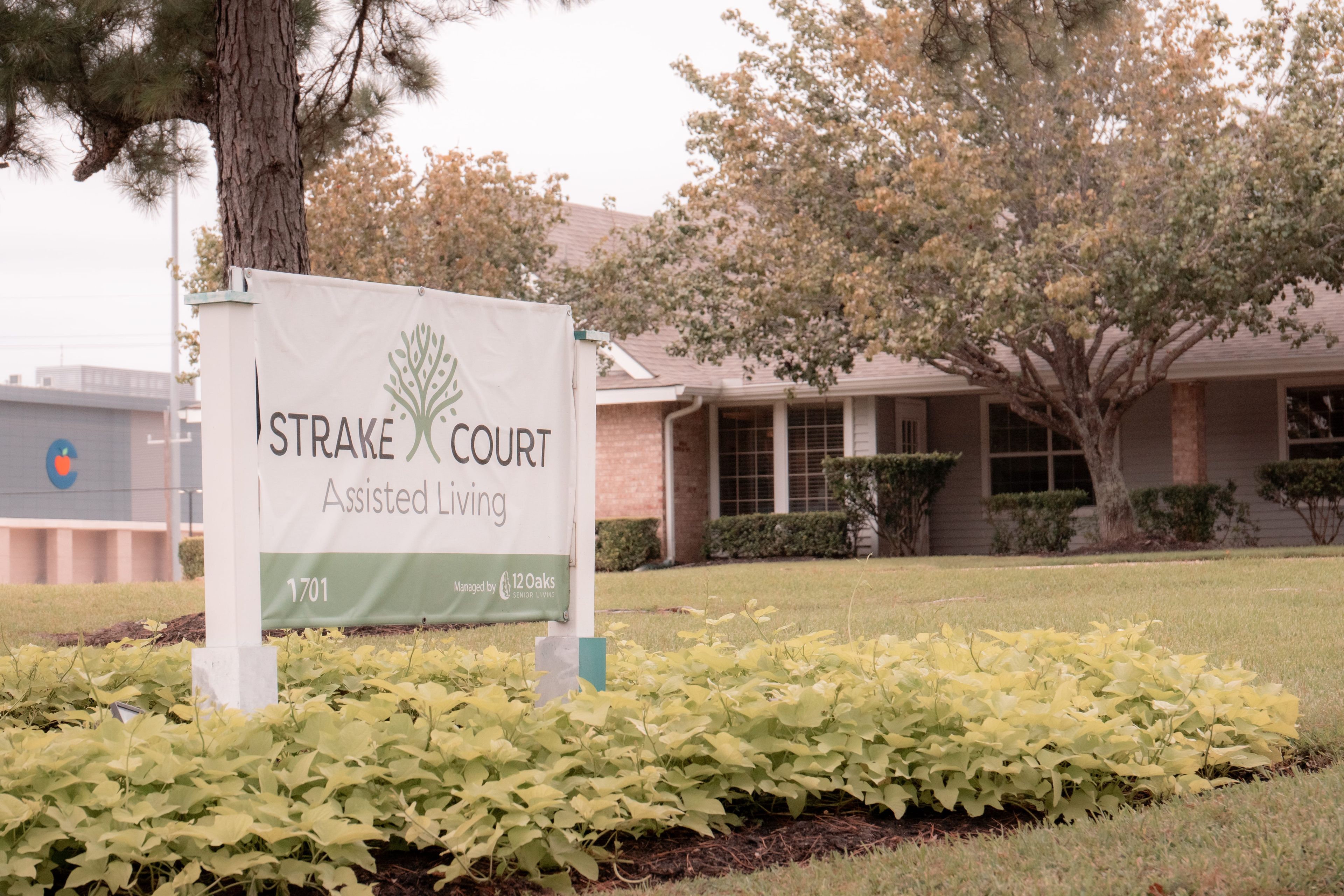 Strake Court 1