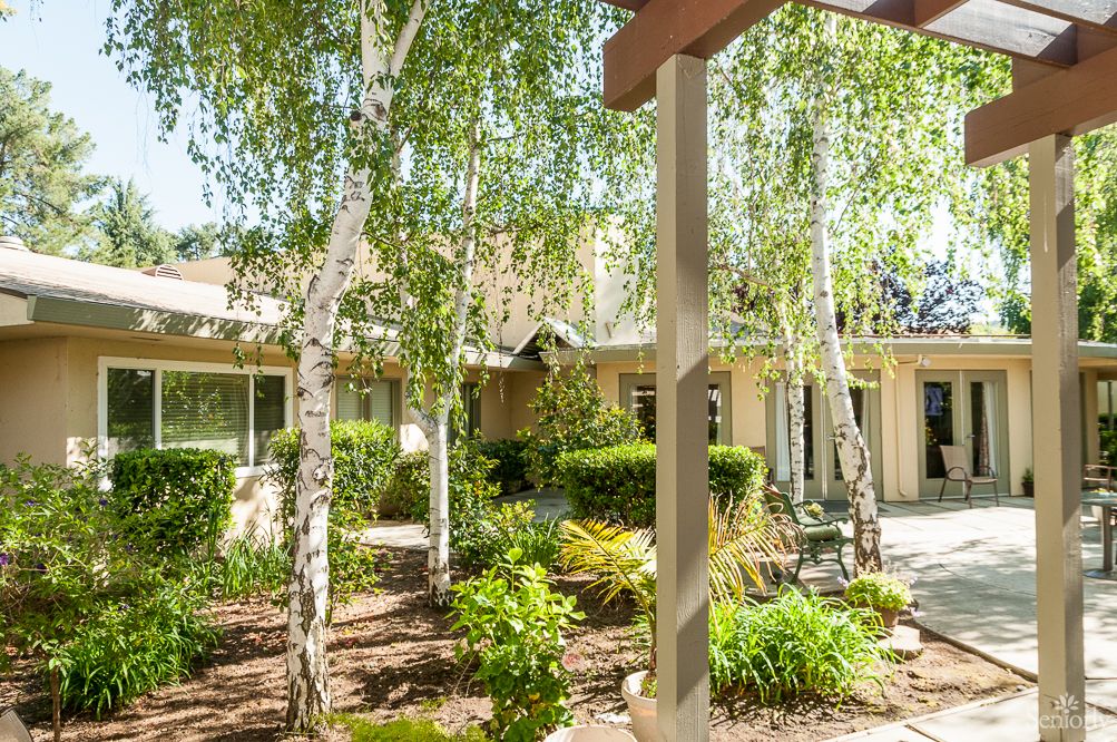 Summer House Memory Care at Sunny View 2