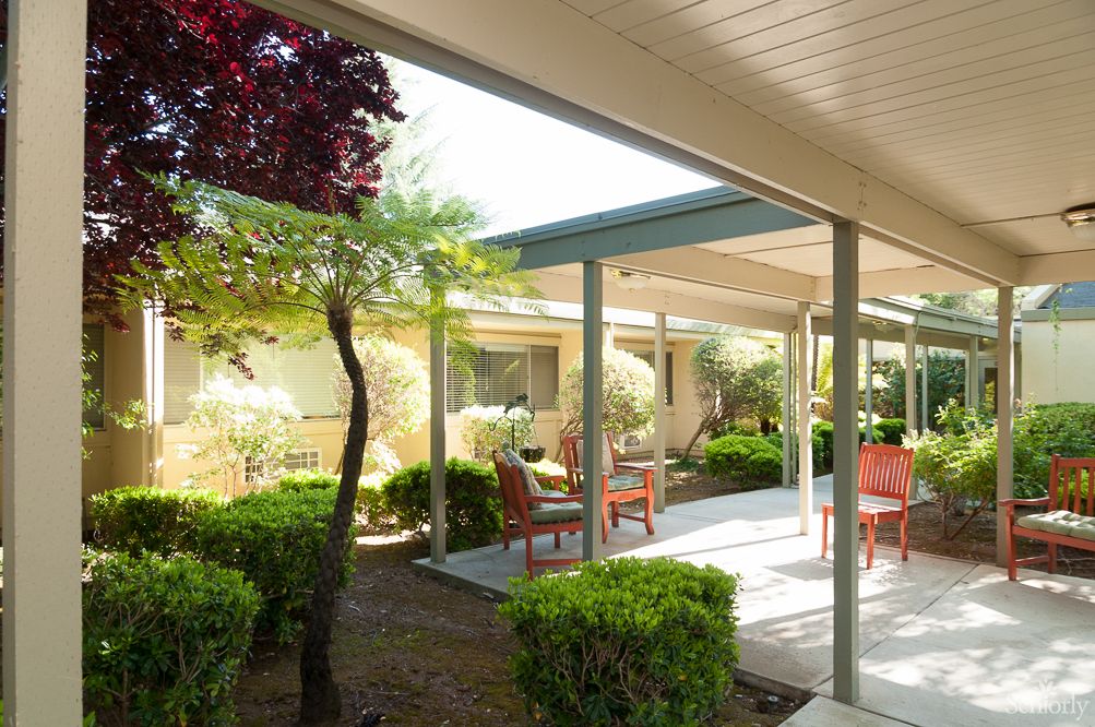Summer House Memory Care at Sunny View 4