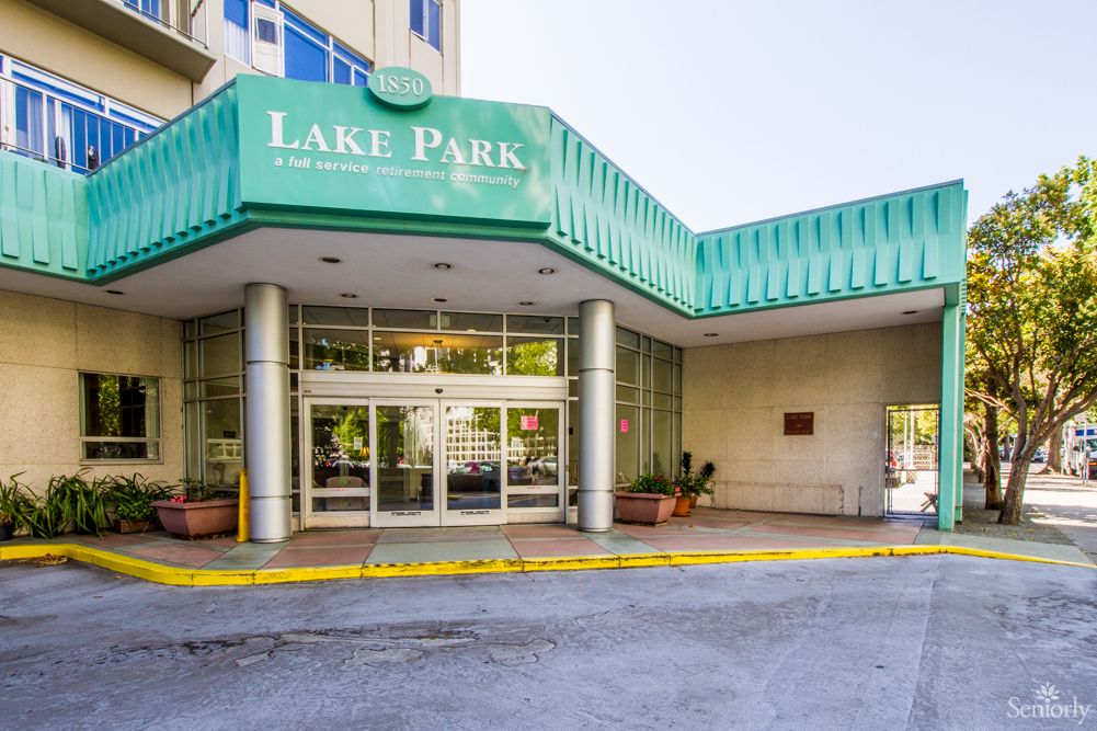 Lake Park Senior Living 4