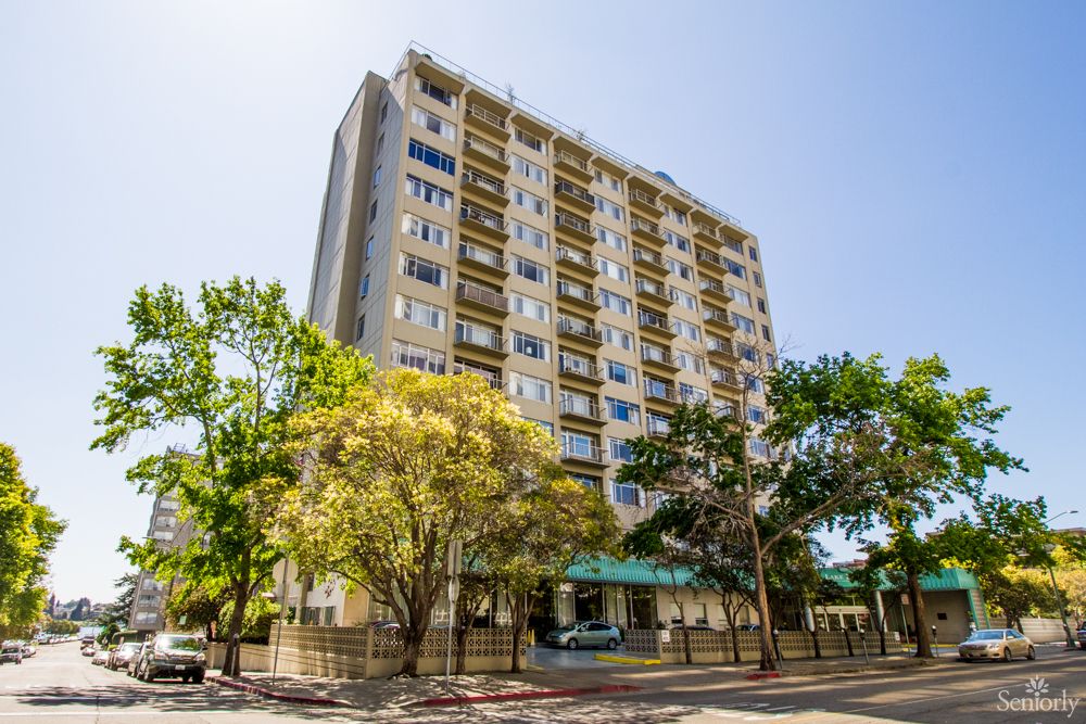 Lake Park Senior Living 1