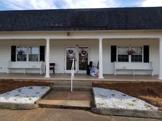 Carriage House Senior Living Of Taylors 2