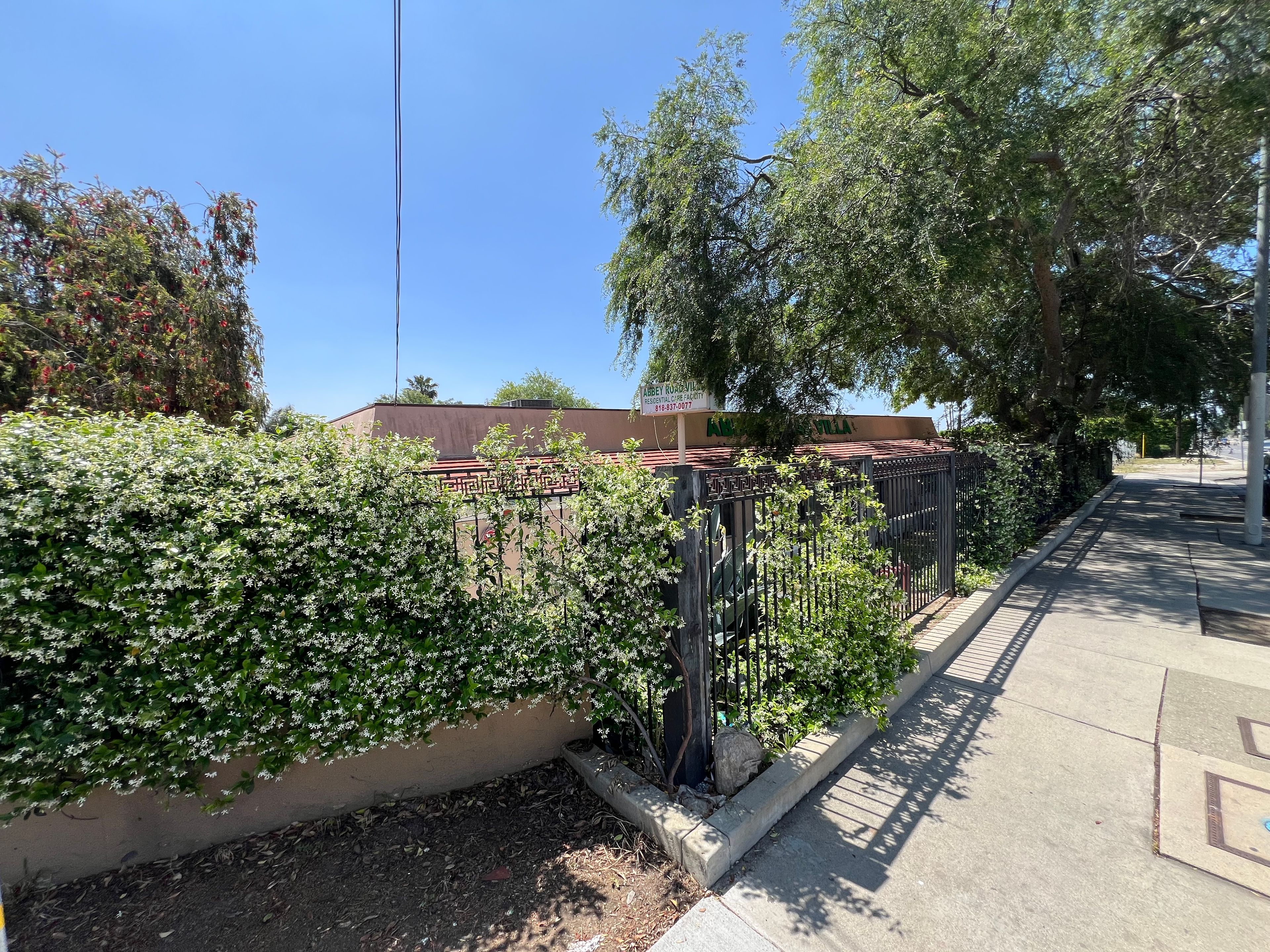 Tarzana Health and Rehabilitation Center 3