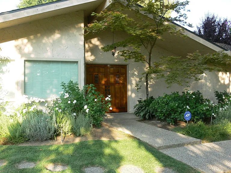 Nina's Home 1