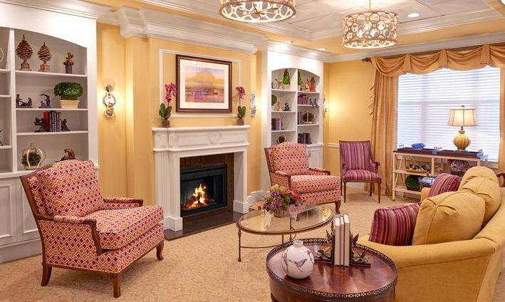 The Bristal At Lake Grove 4