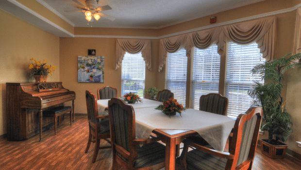Charter Senior Living Of Gallatin 3