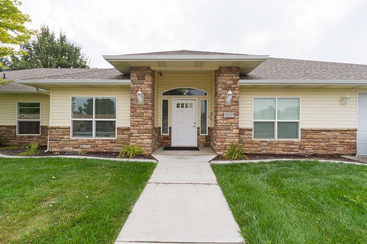 Ashley Manor Arlington 4
