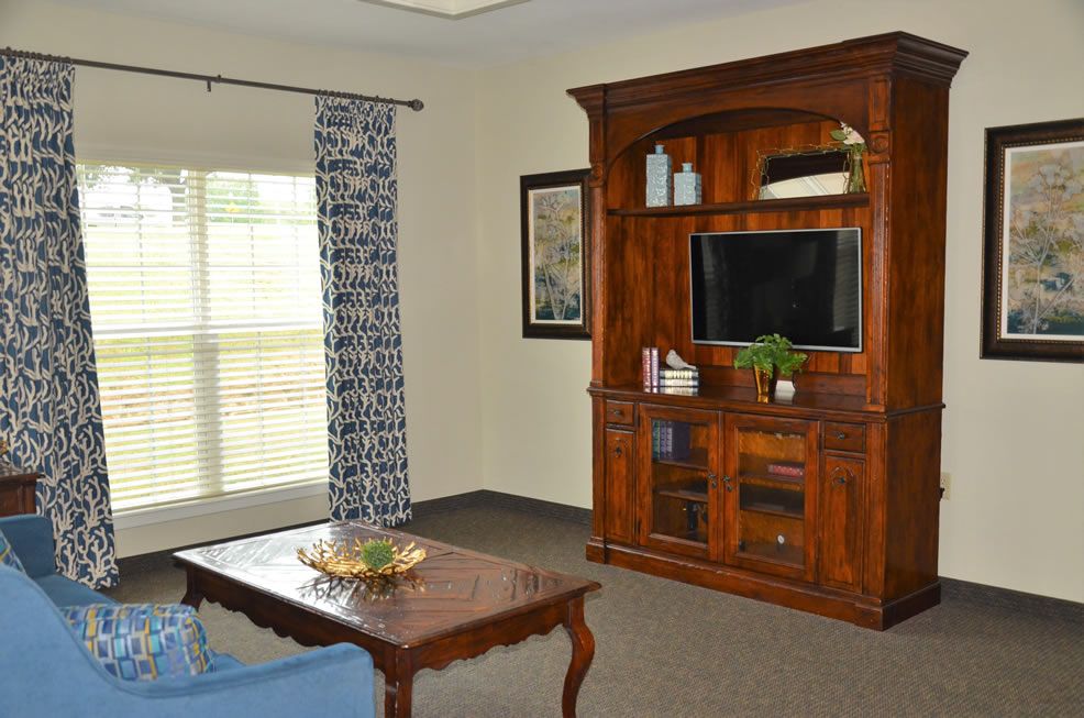Reunion Plaza Senior Care and Rehabilitation Cente 4
