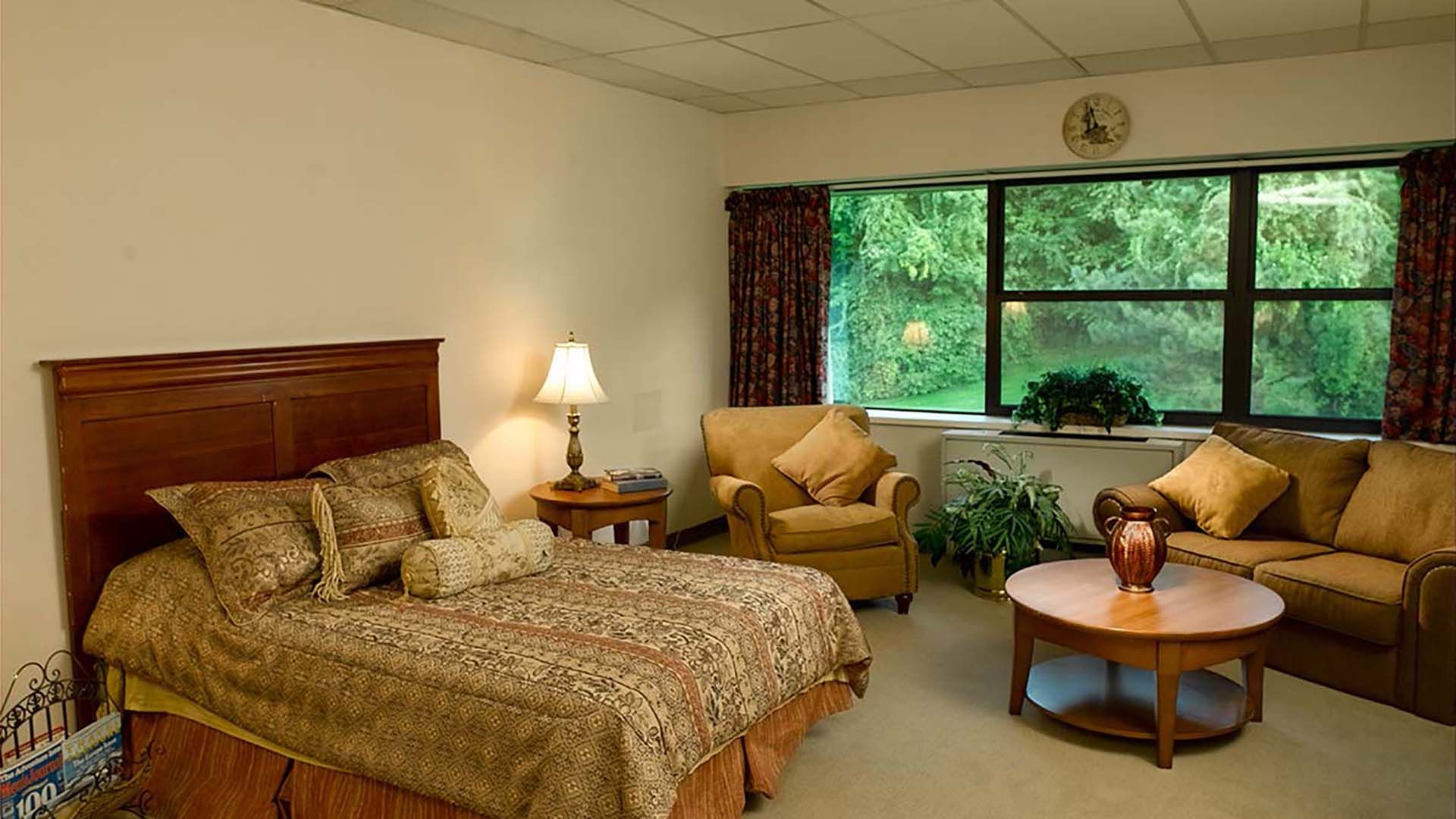 Atria Huntington 1