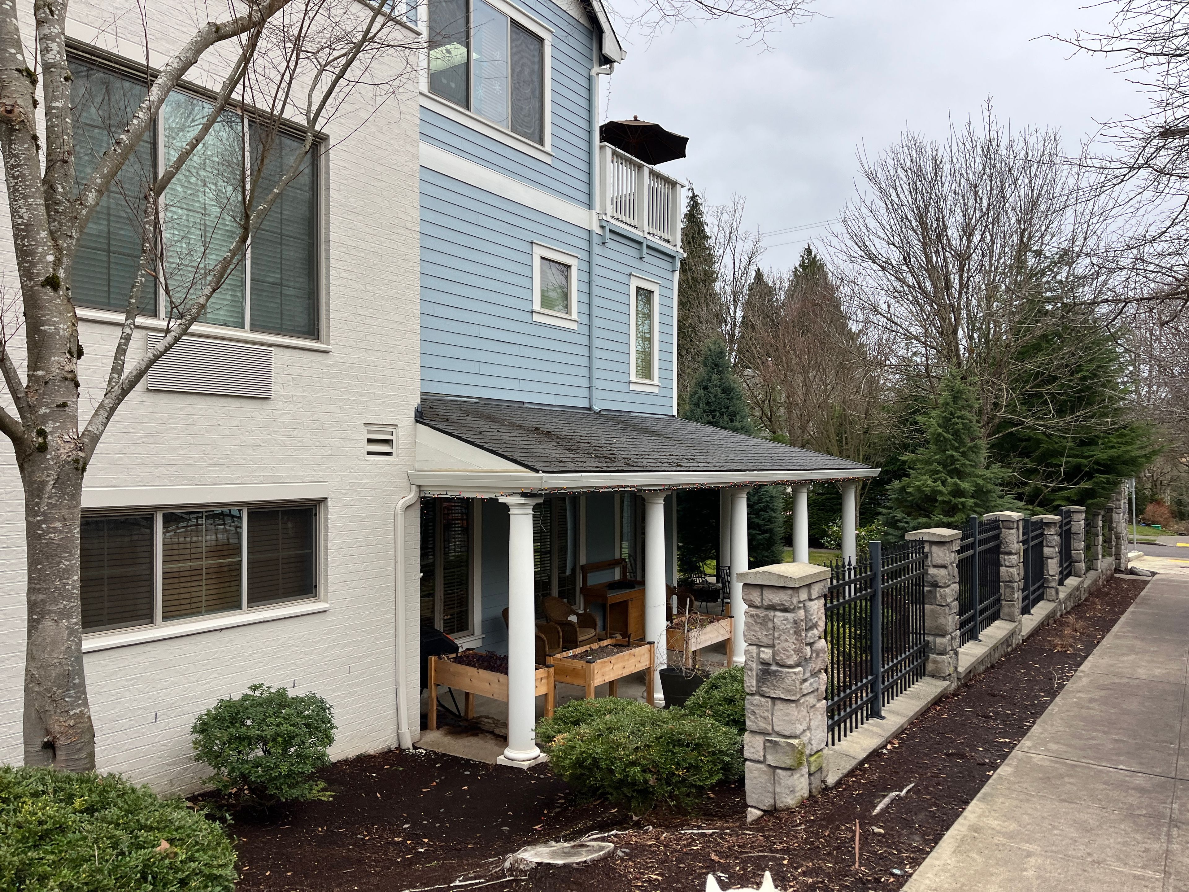 Hawthorne Gardens 4