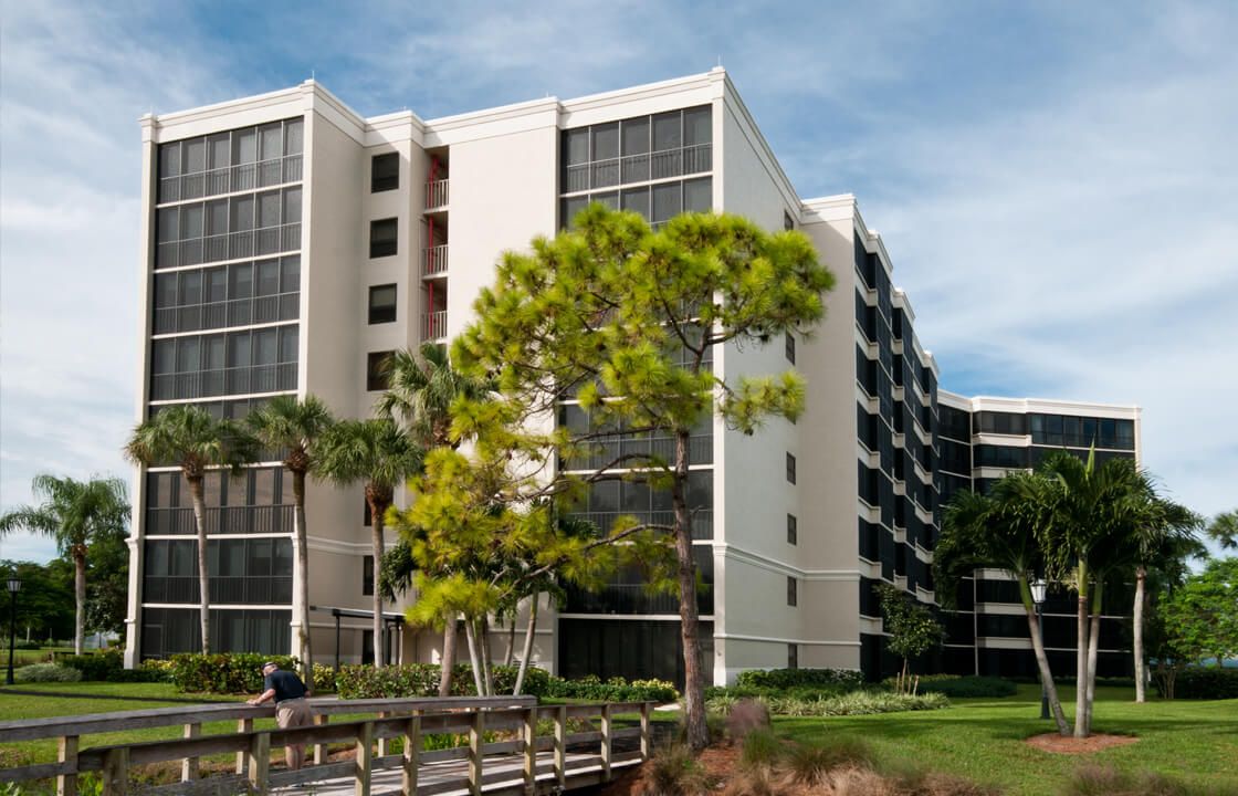 Chateau At Moorings Park 2