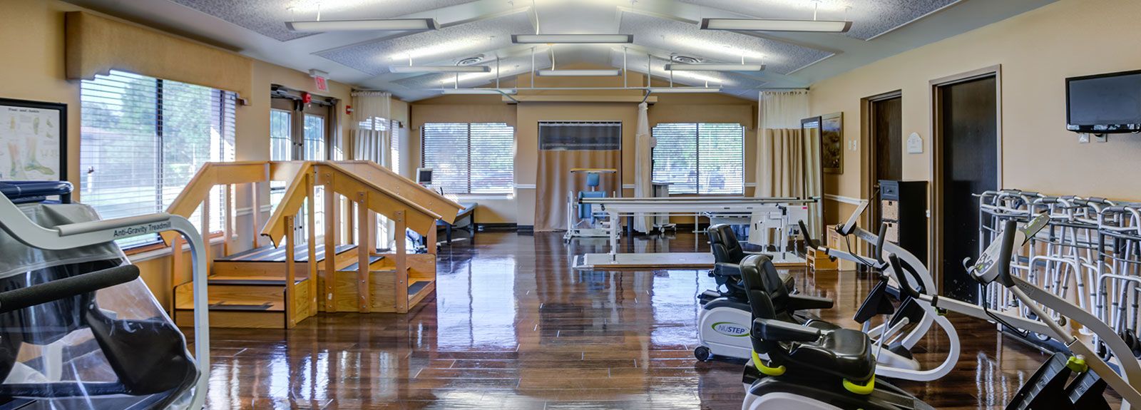 Westchester Gardens Health & Rehabilitation 4