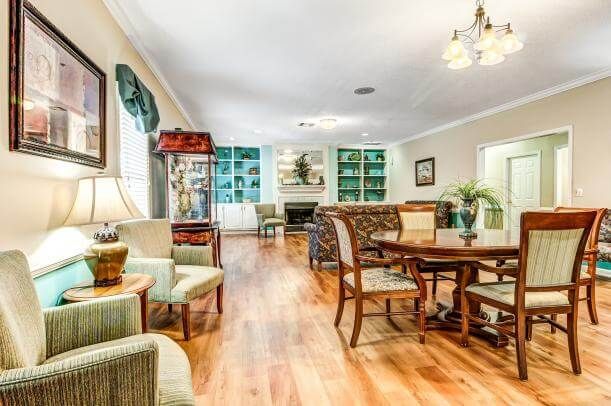 Barclay House of Carrollton 2