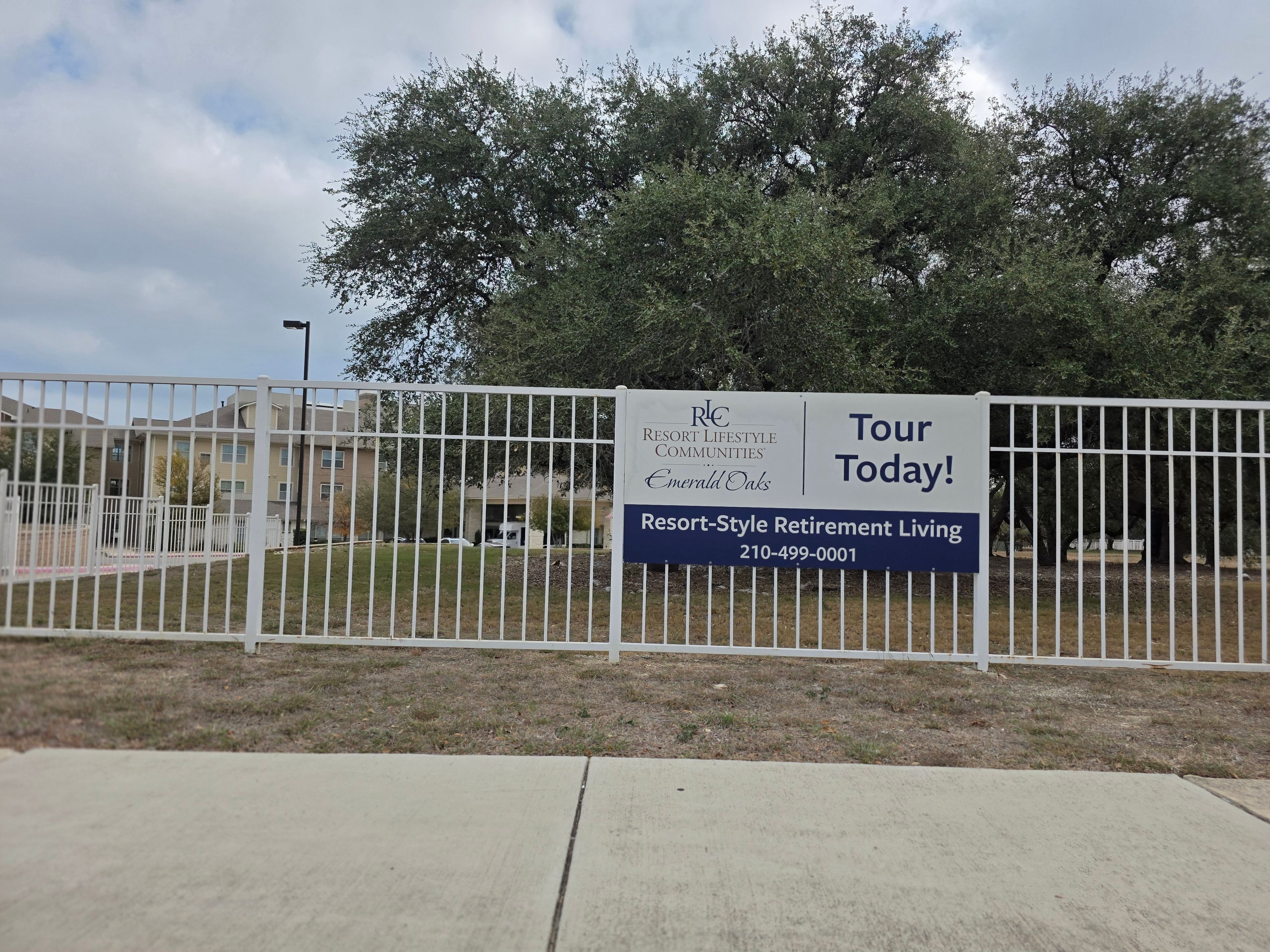 Emerald Oaks Retirement Resort 3