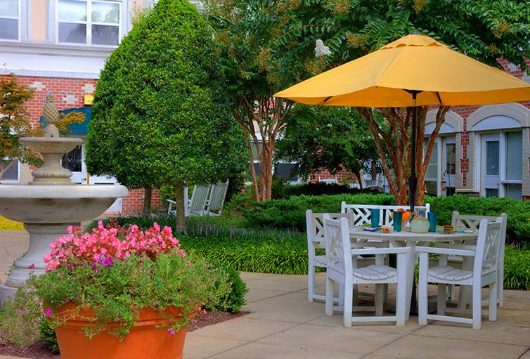 Charter Senior Living of Williamsburg 4
