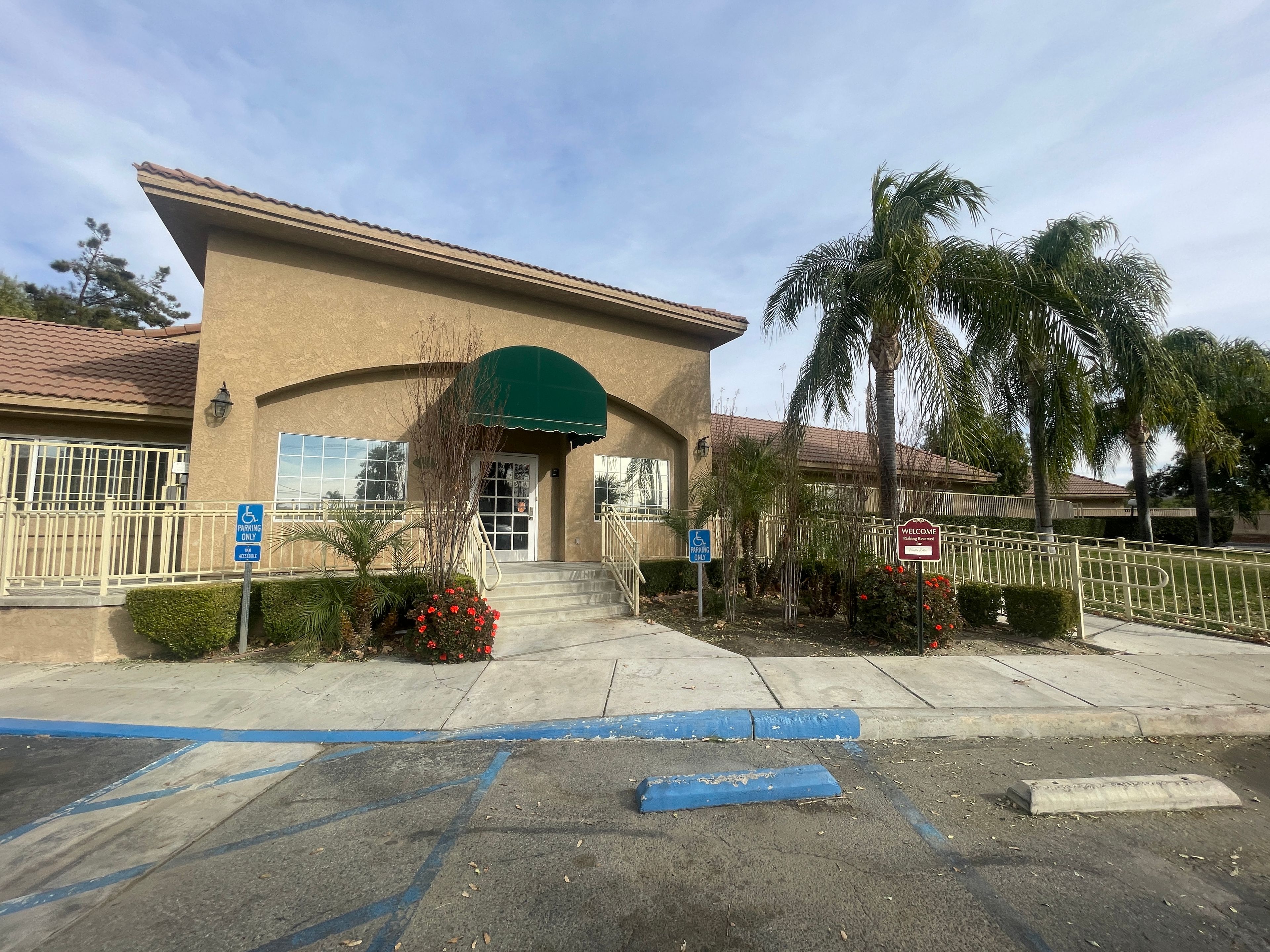 Desert Hills Memory Care Center 2