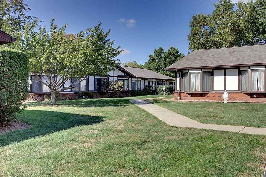 The Villas Senior Care Community West 1