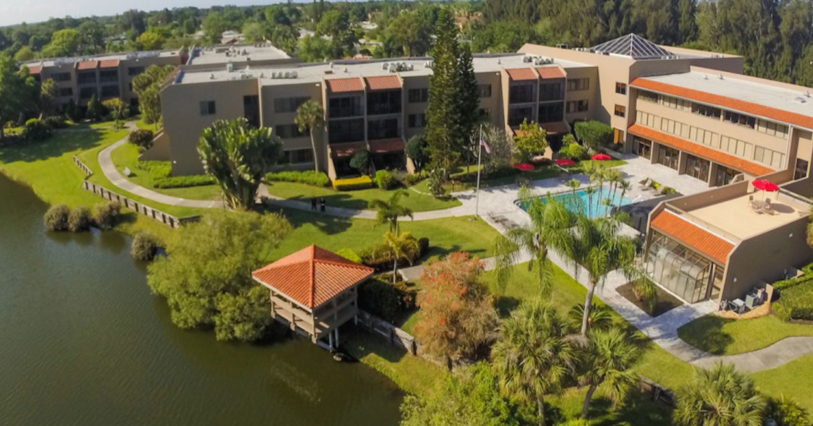 Lakehouse West 4