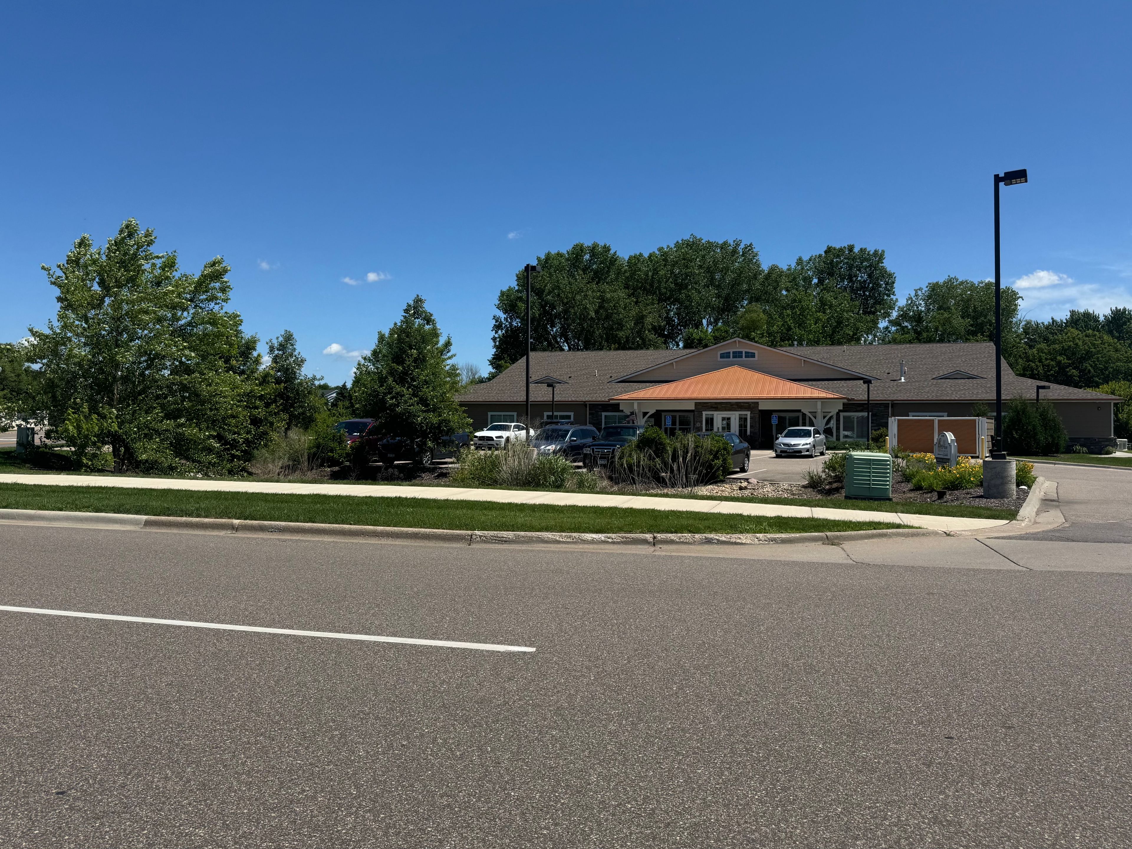 Beehive Homes Of Lakeville 4