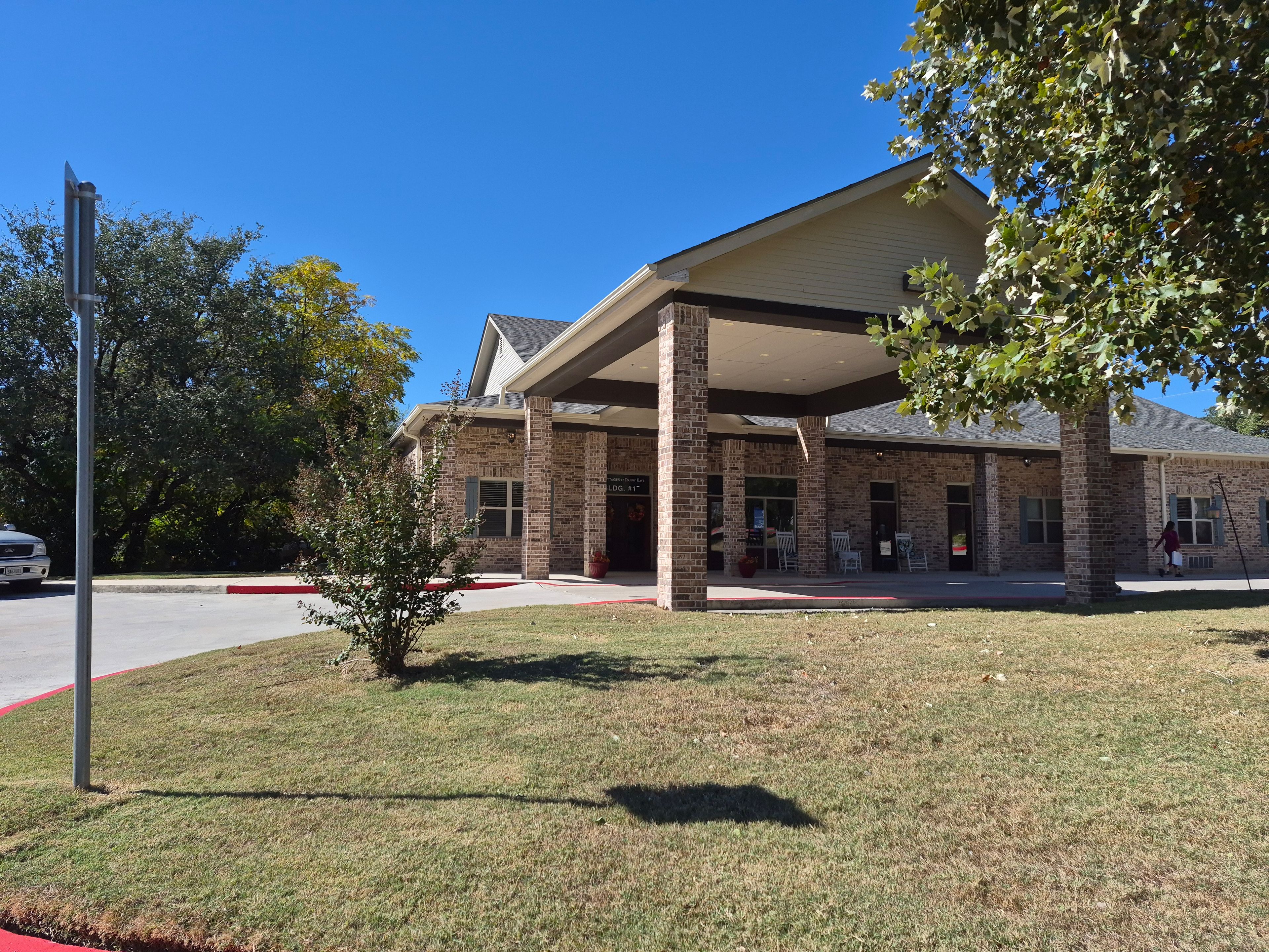 The Cottages on Danny Kaye 4