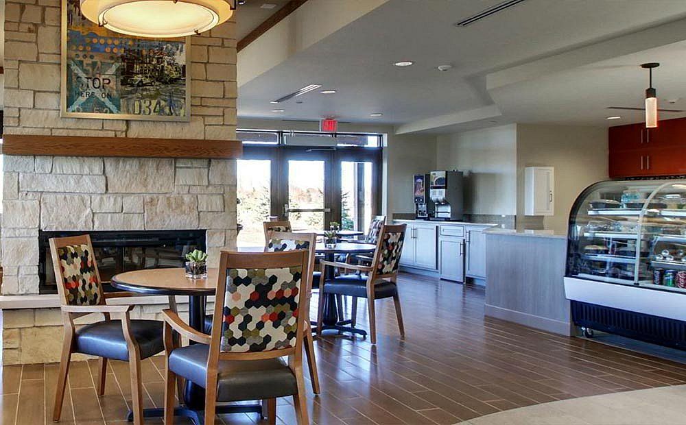 Evergreen Senior Living Orland Park 4