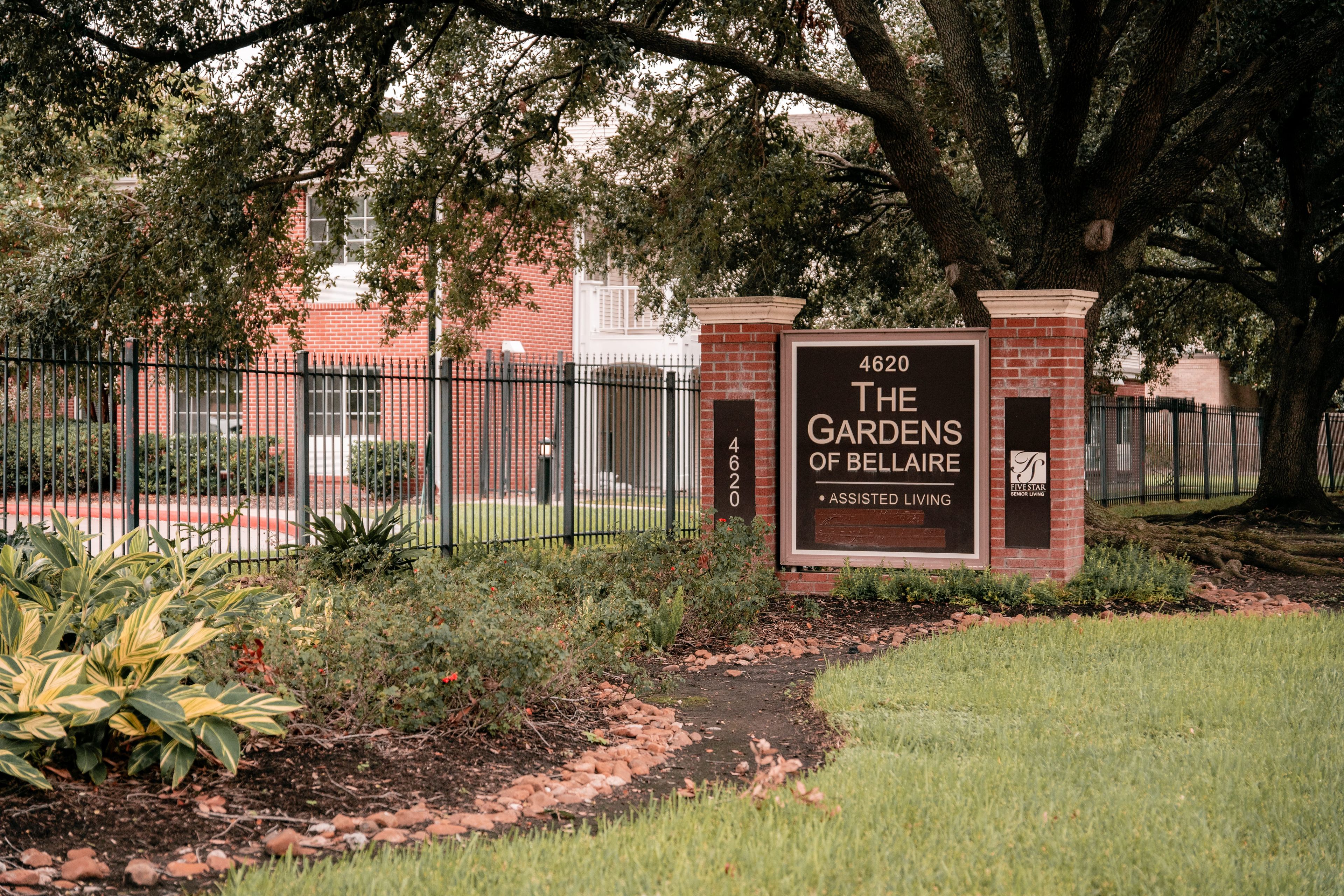 The Gardens of Bellaire 4