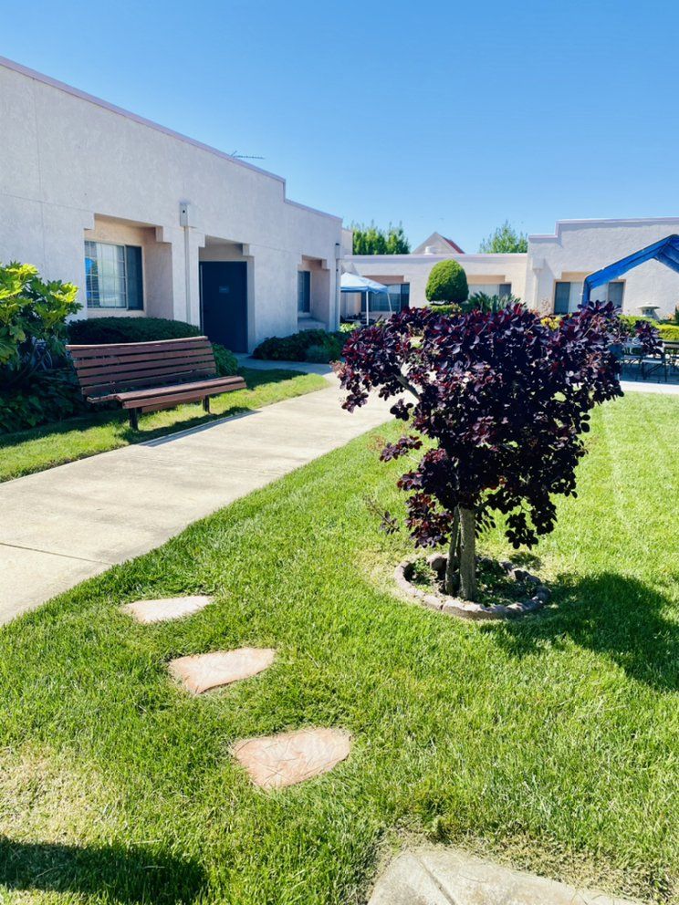 Mission De La Casa Nursing & Rehabilitation Center 4