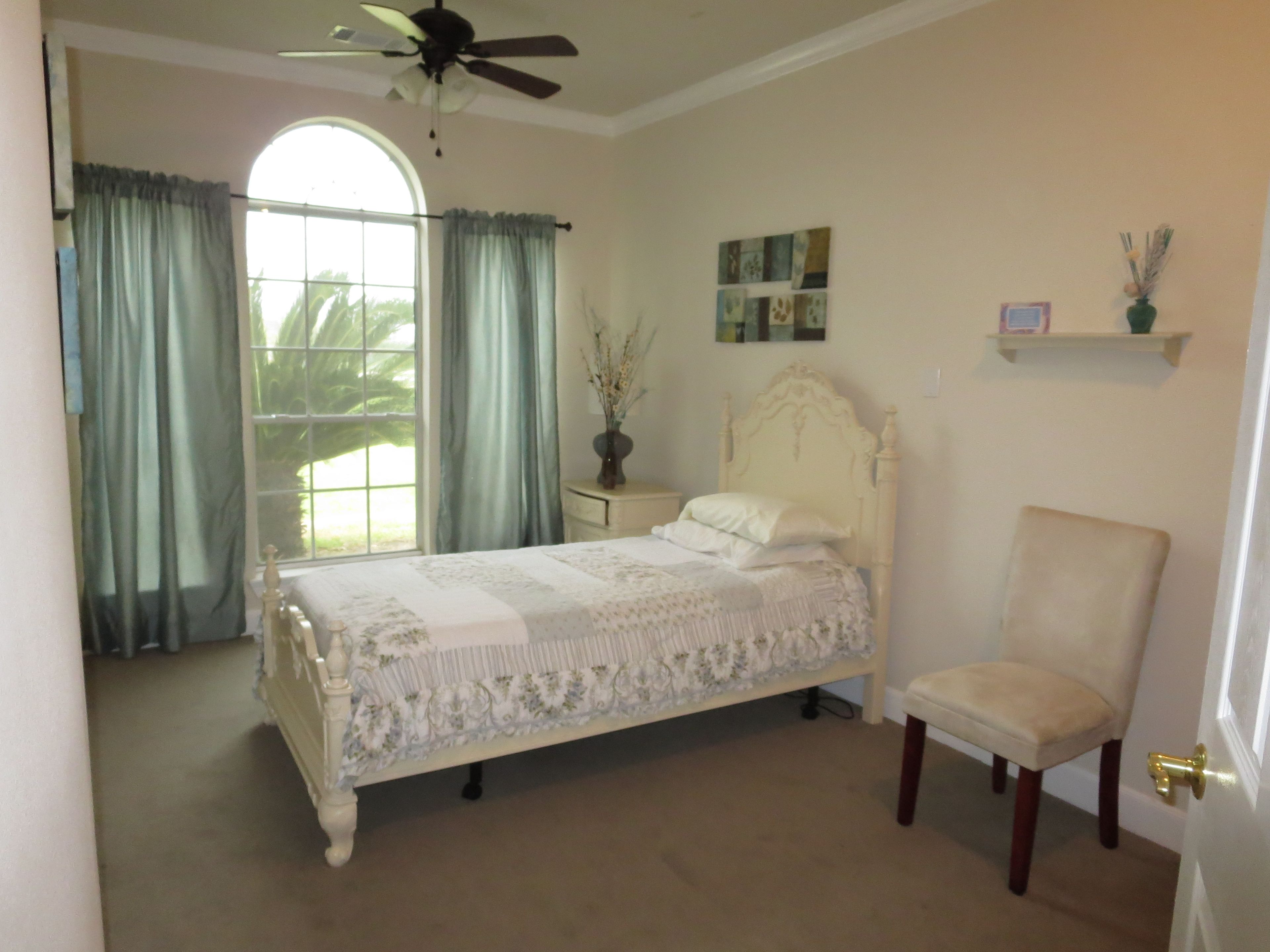 Six Palms Assisted Living 4