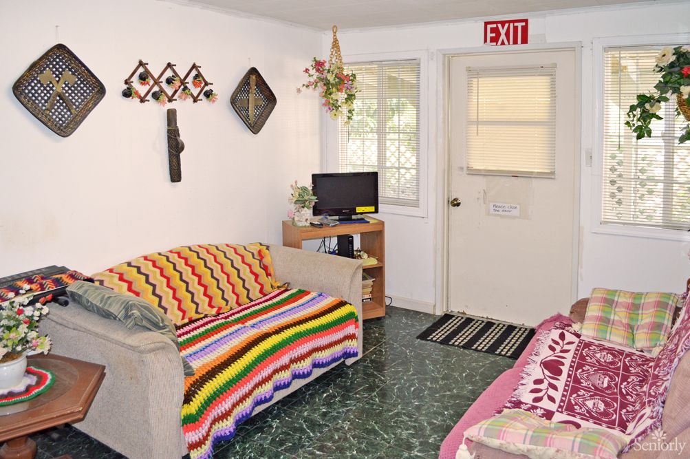Nena & Ray's Guest Home 1 2