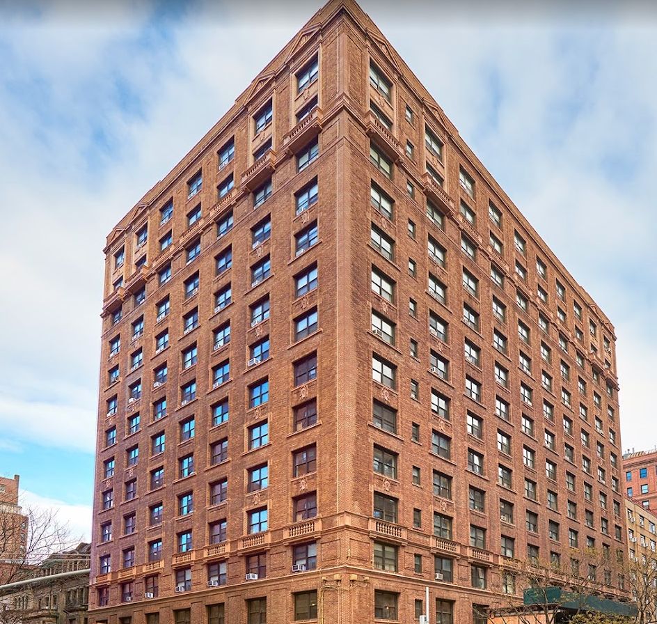 305 West End 3