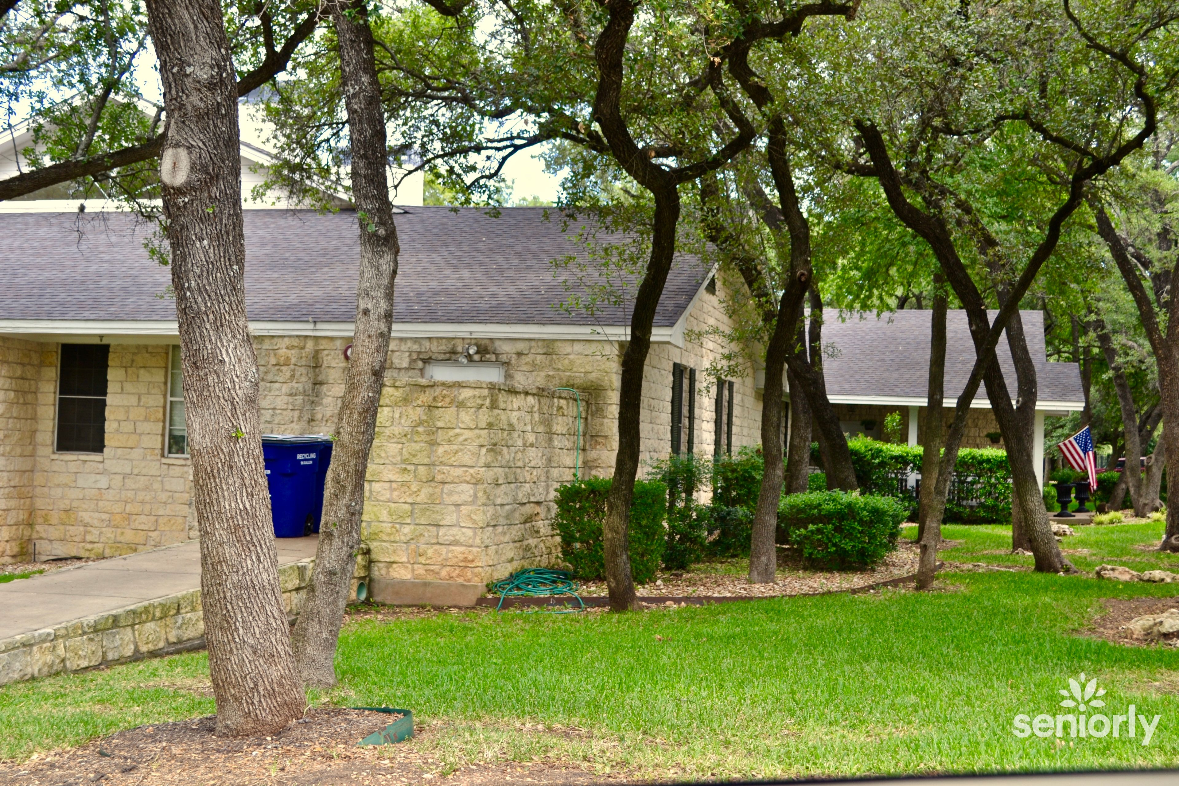 Gemstone Senior Living at North Austin 2