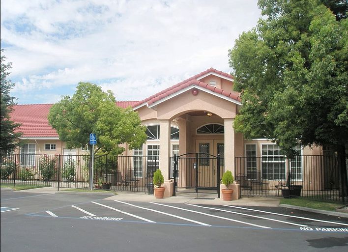 Senior Care Villa Of Loomis 1