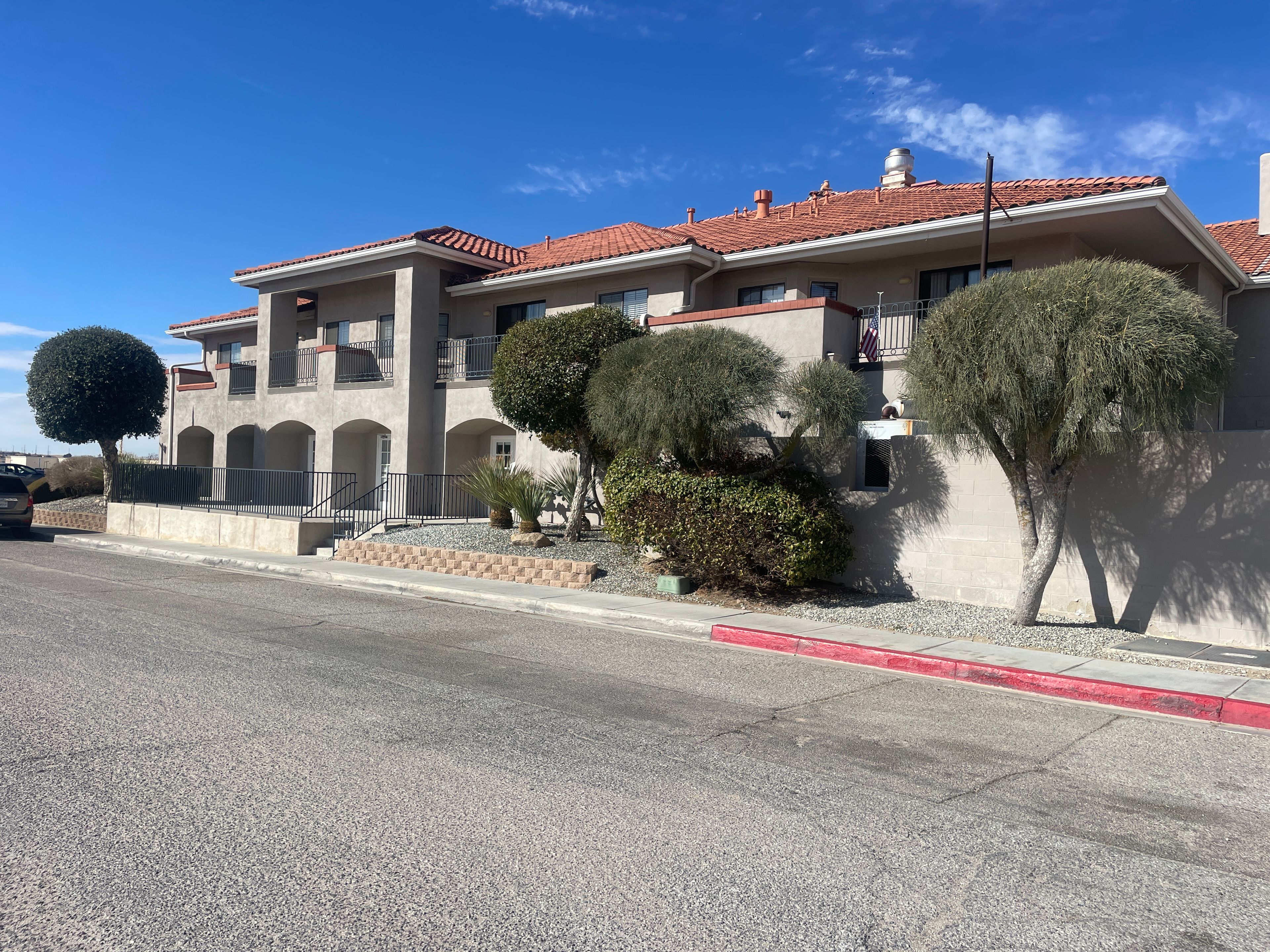 Whispering Winds Of Apple Valley 4