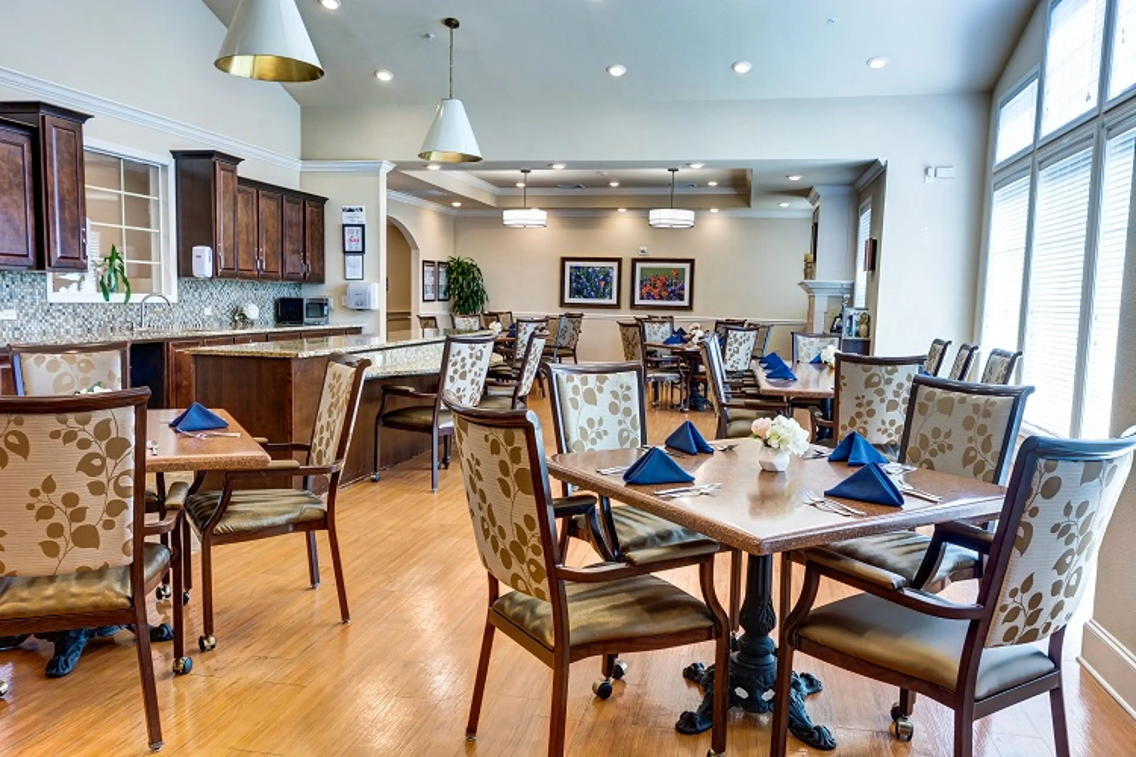 The Auberge at Plano 4