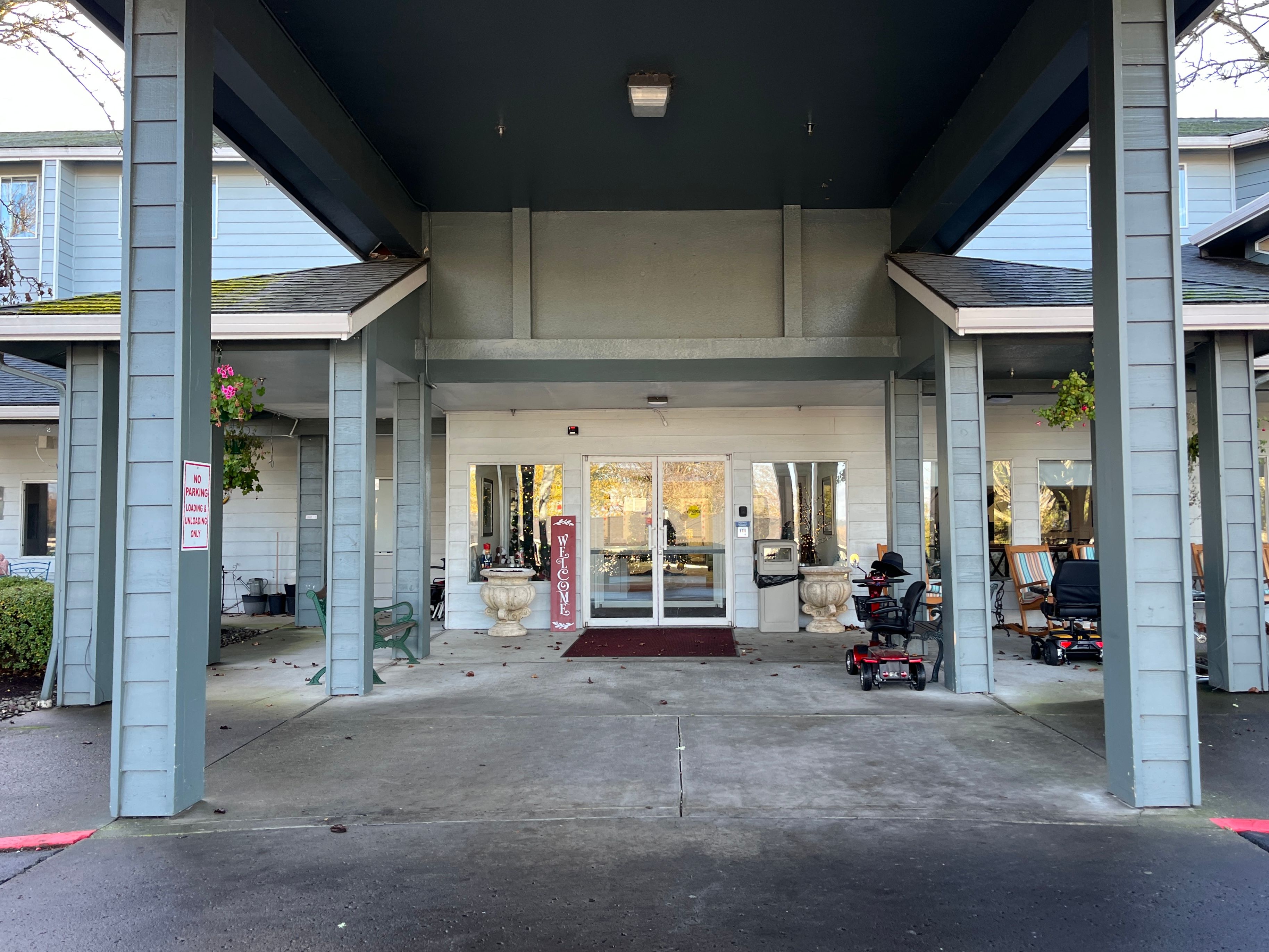 Parkrose Chateau Gracious Retirement Living 2
