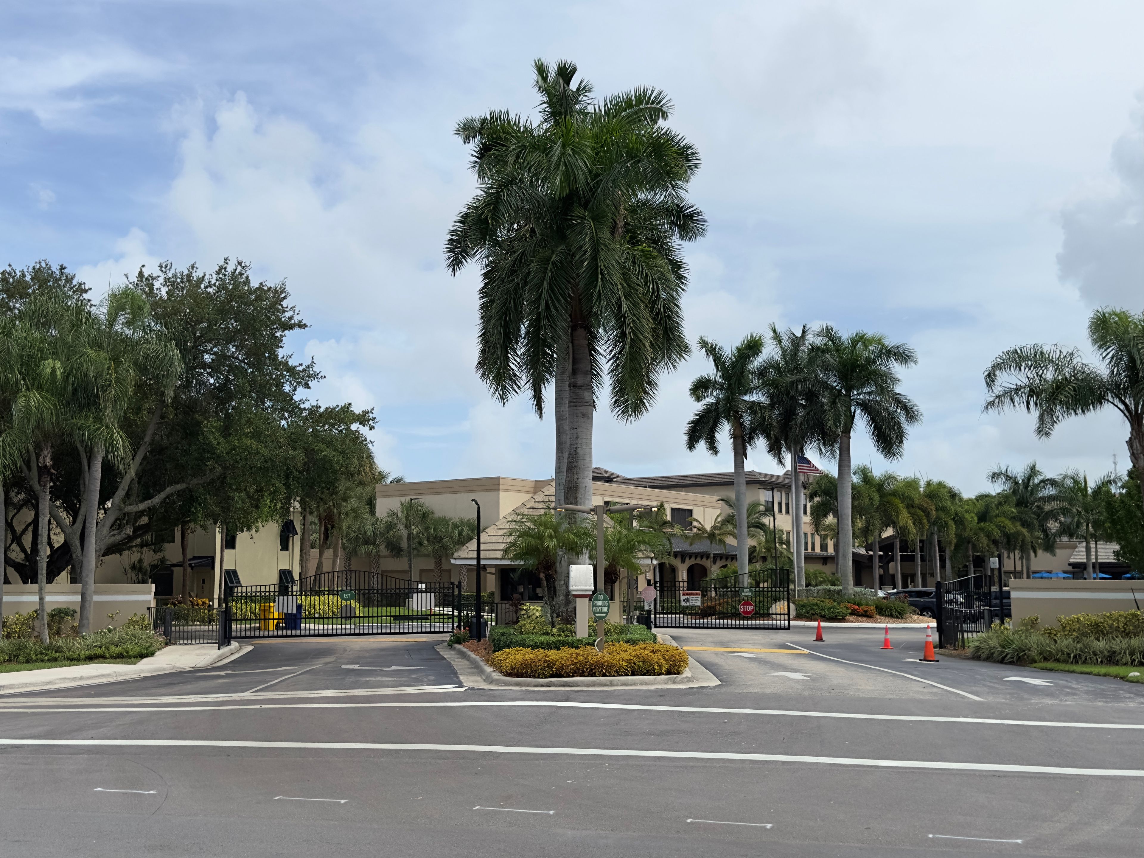 Abbey Delray 2