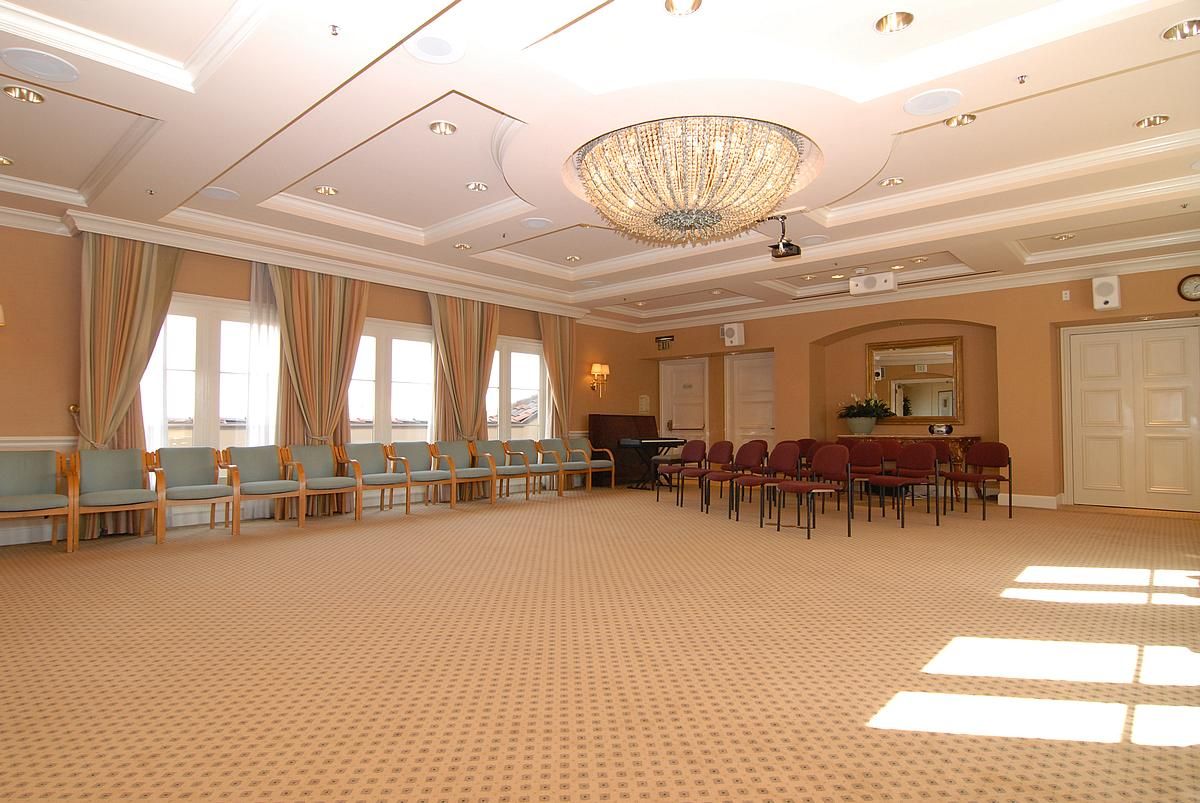 The Peninsula Regent  2