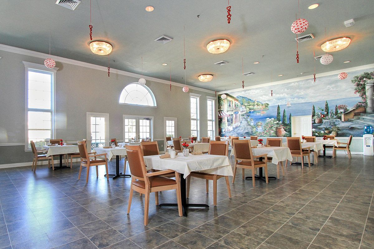 Gulf Breeze Courtyard 3