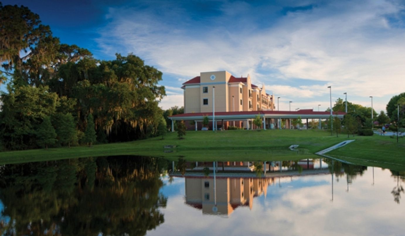 The Estates at Carpenters 1