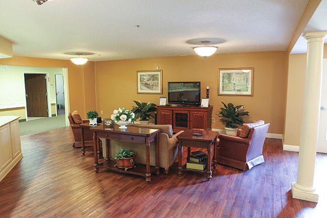 Lexington Premier Nursing & Rehab 4