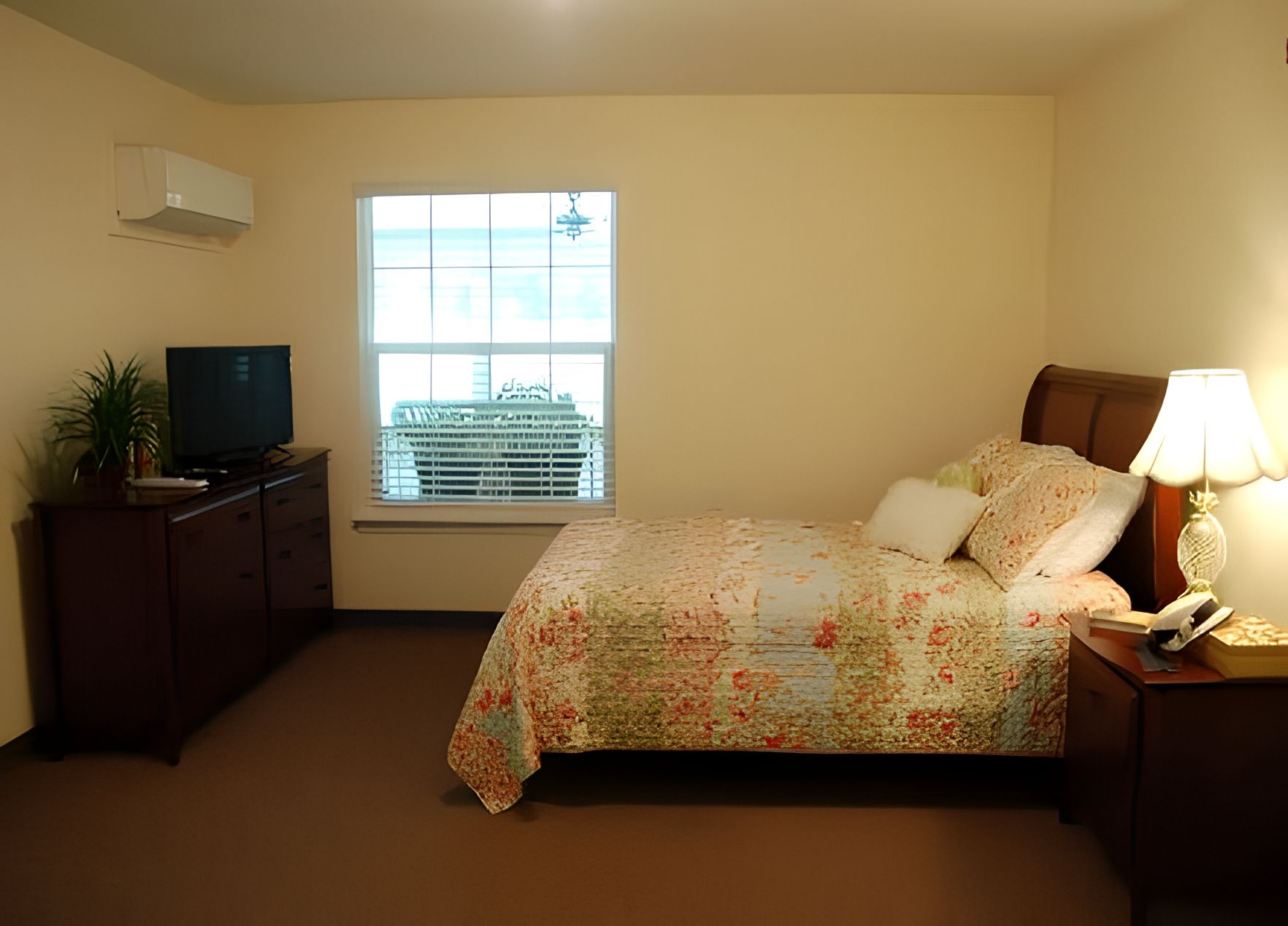 Beehive Homes of Lynn Haven 2