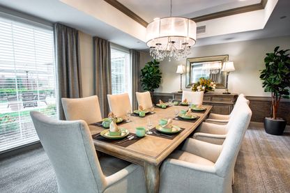 Burr Ridge Senior Living (UPDATED) - Get Pricing, See 41 Photos & See ...