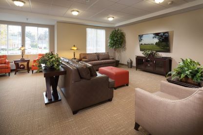 The Rivers Grosse Pointe (UPDATED) - Get Pricing & See 4 Photos in ...