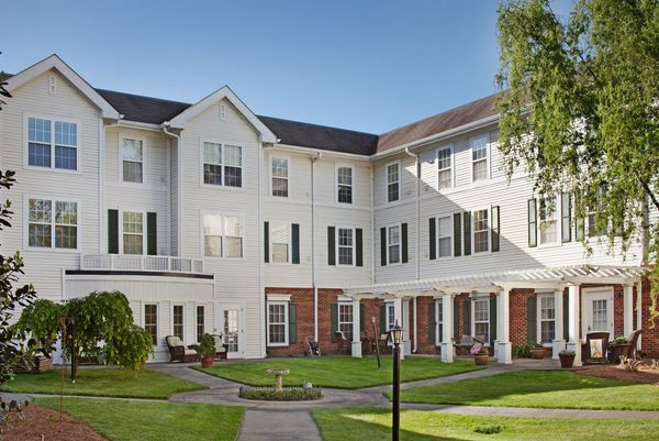 Brighton Gardens Of Winston–Salem - image 1